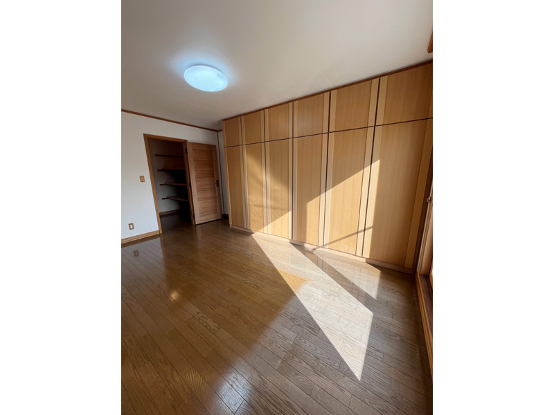 札幌市西区西野7-5